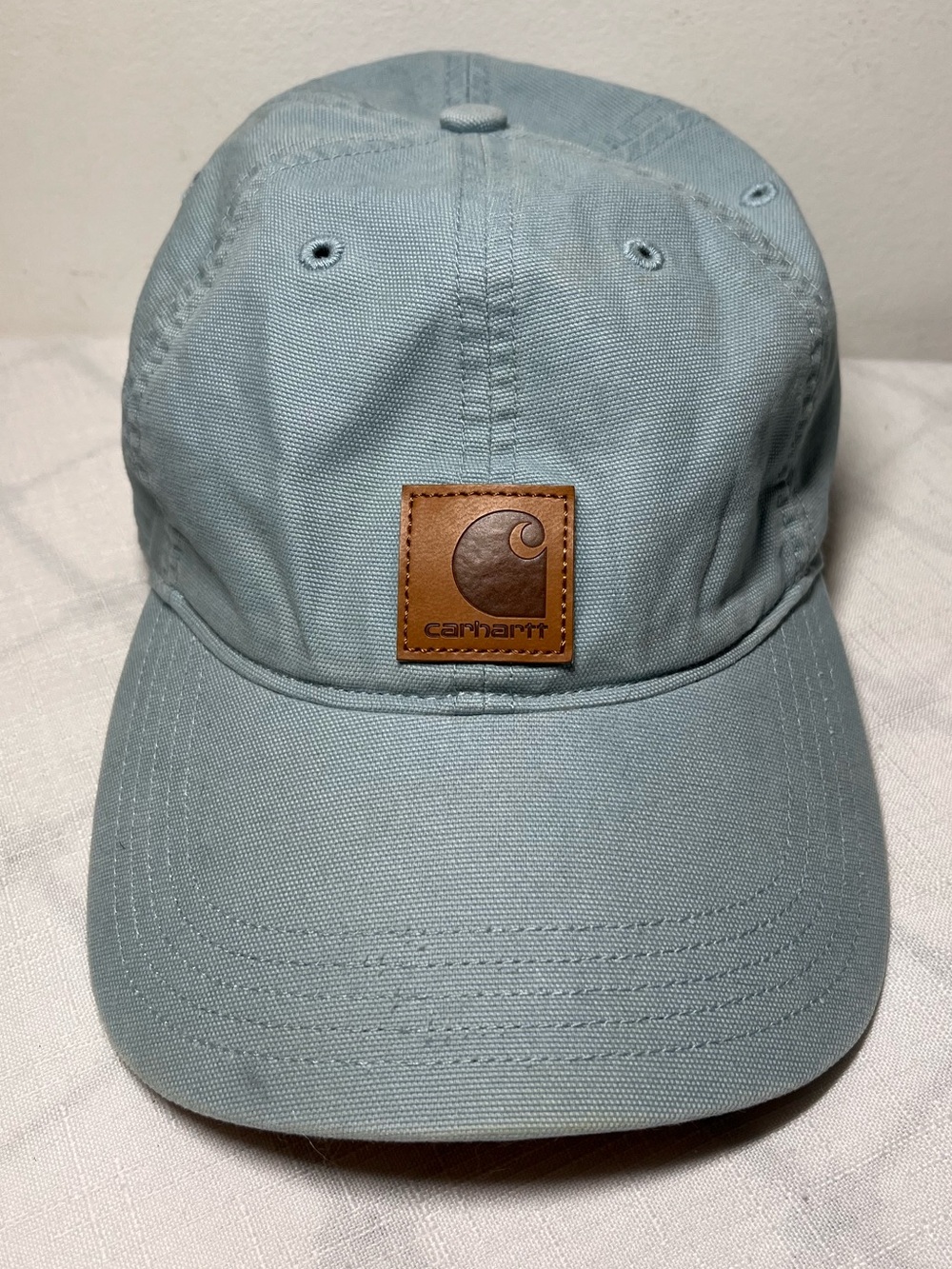 Carhartt Pale Blue Canvas Cap with Leather Patch
Cotton. Casual